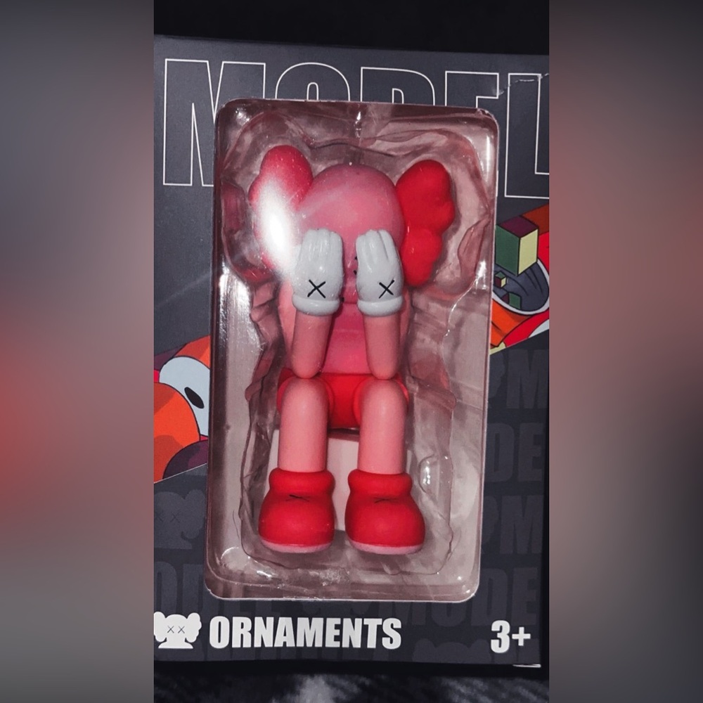 XX KAWS Exquisite Model Ornament - Pink/White